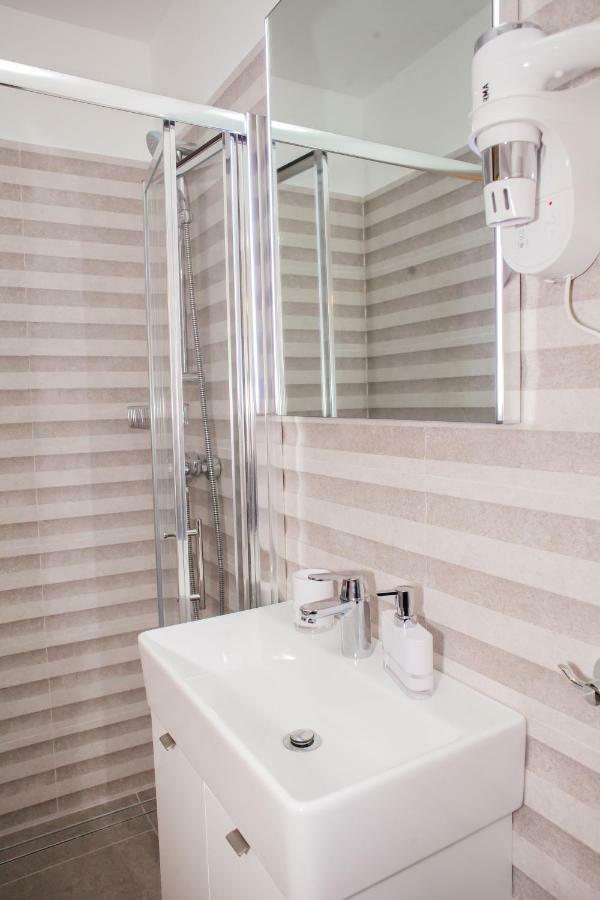 שיבניק Marijola Apartments מראה חיצוני תמונה